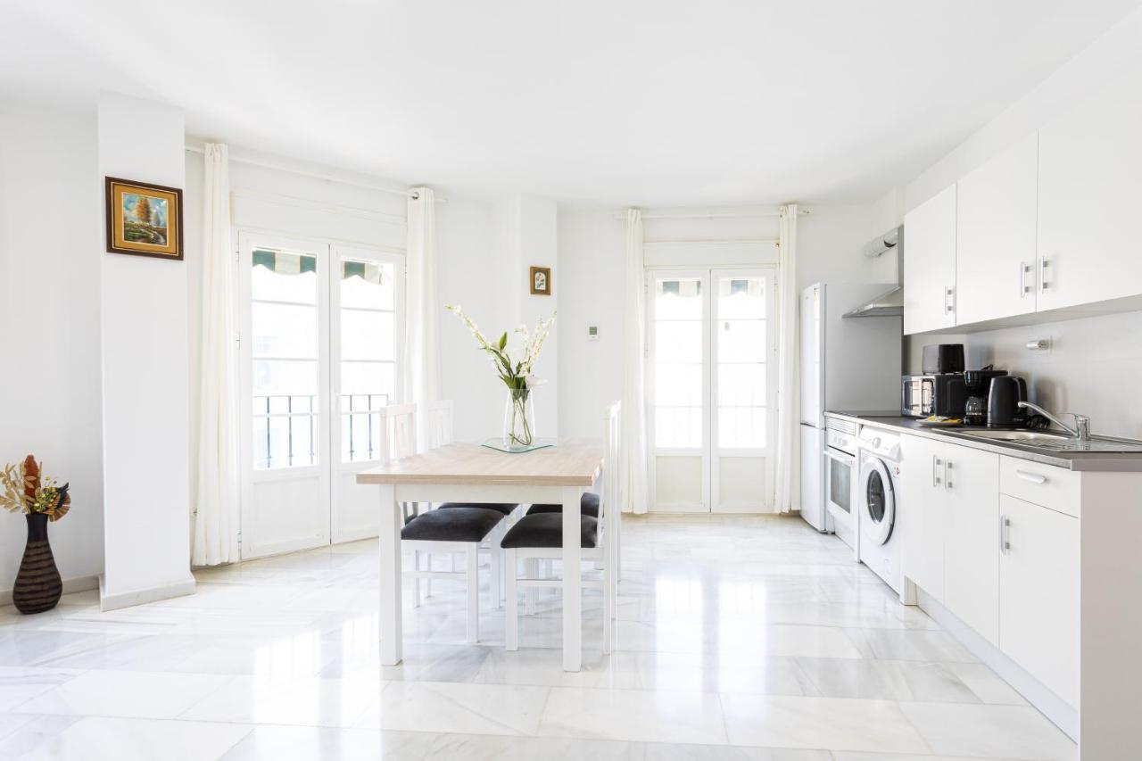 Holidays2Malaga Montesa 700M From The Beach Rooftop Terrace Bagian luar foto