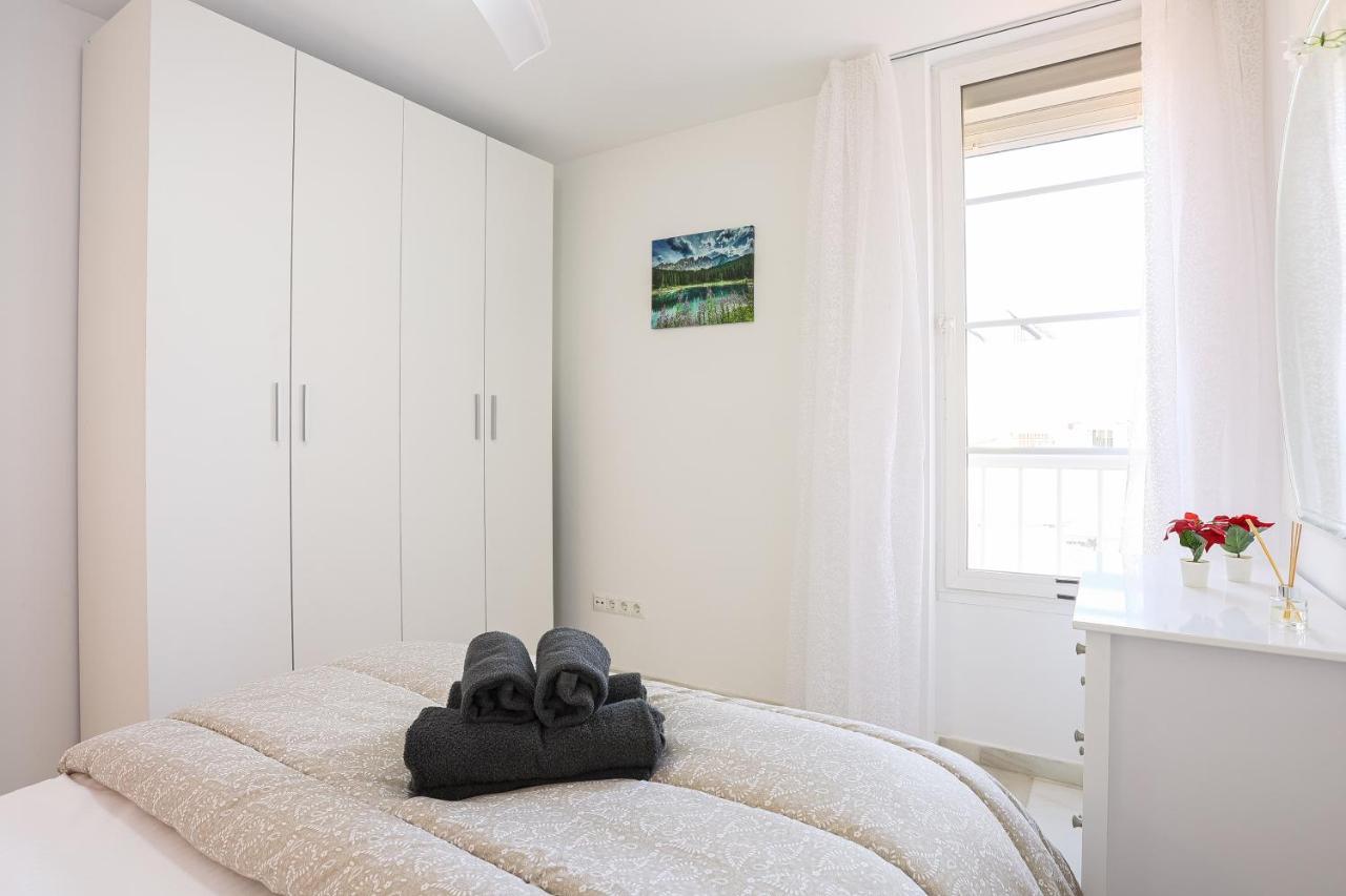 Holidays2Malaga Montesa 700M From The Beach Rooftop Terrace Bagian luar foto